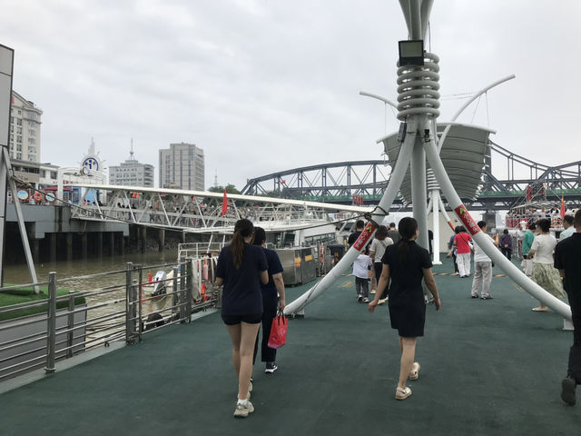 202507丹東：一趟直視北韓的邊境凝視📍鴨綠江 1 號碼頭遊船
