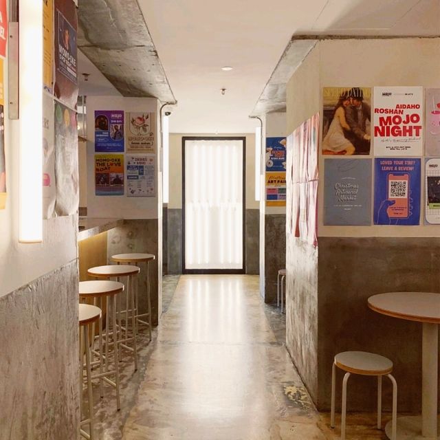 MoMo's Hotel