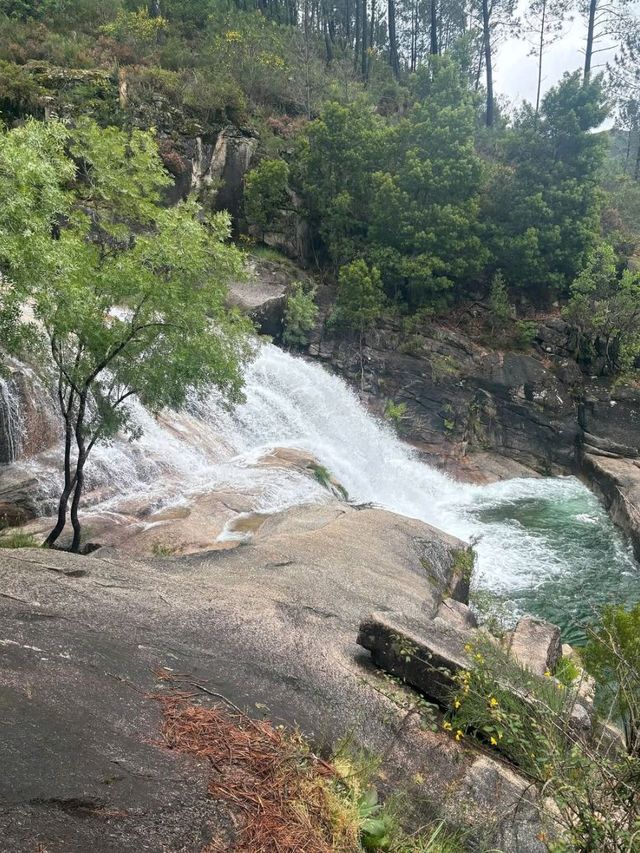 Tropical Feels & Ice Cold Dips at Cascata do Tahiti