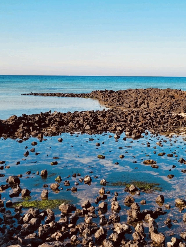 Picturesque Views with Distinctive Coastal Features