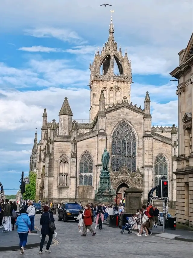 St Giles' Cathedral: Edinburgh's Crown Jewel of Faith and History
