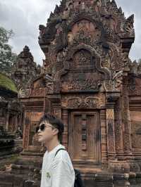 💗 Carved in Pink: The Delicate Beauty of Banteay Srei