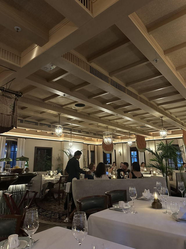 A Regal Dining Experience at The Prince and The Peacock in Hong Kong 🇭🇰 