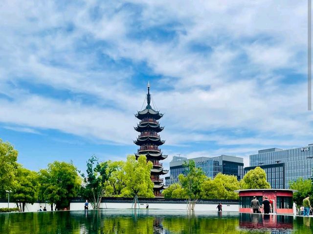 Longhua Temple Longhua Temple