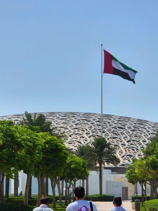 아부다비에도 루브르 박물관이 있어요!🇦🇪 아부다비에도 루브르 박물관이 있어요!🇦🇪