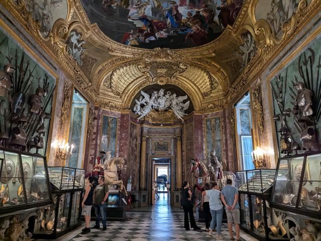 Experiencing the Regal Splendor of the Royal Palace of Turin Experiencing the Regal Splendor of the Royal Palace of Turin