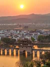 【建水古城｜紅磚巷弄寫給歷史的長信】