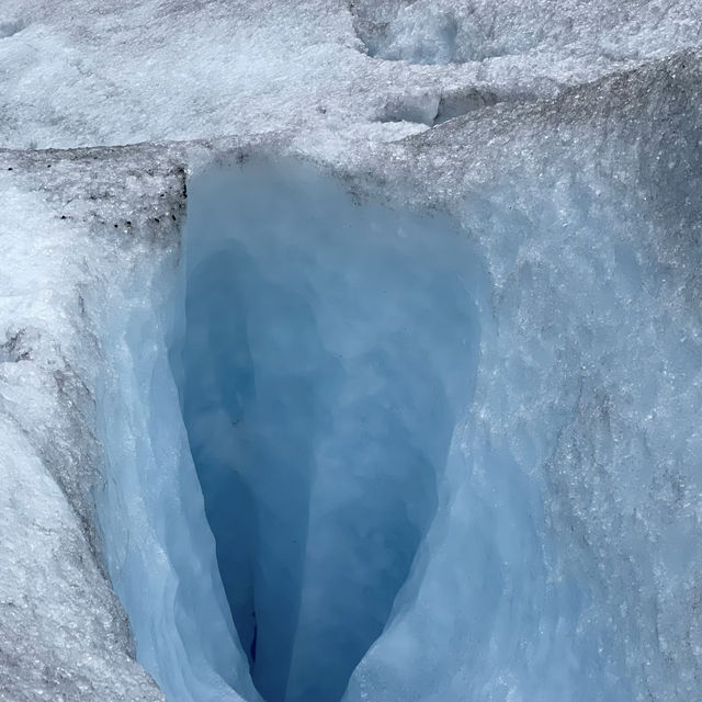Nigardsbreen Glacier – A Frozen Wonder of Norway
