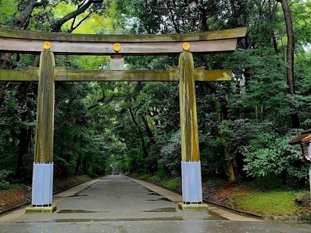 Meiji Shrine (Tokyo) Meiji Shrine (Tokyo)