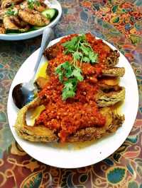 Malacca Foodie Guide: Nyonya Feast at One of My Favourite Nyonya Restaurants.