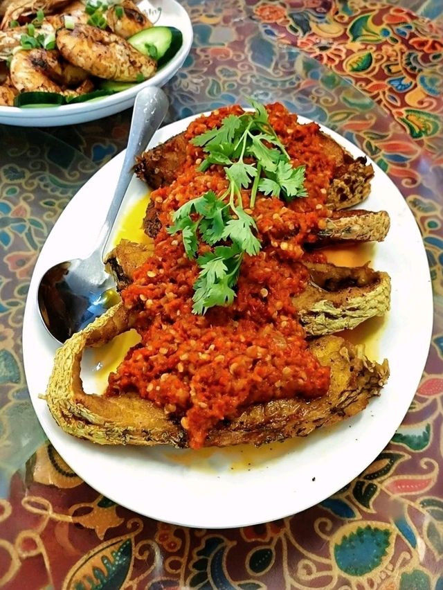 Malacca Foodie Guide: Nyonya Feast at One of My Favourite Nyonya Restaurants.