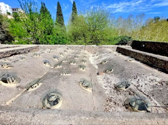 龍達 | 阿拉伯浴場考古遺址，隱藏在城門下的秘密