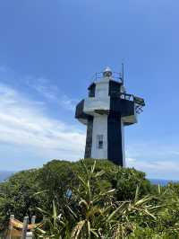 基隆｜基隆嶼（下集）—登頂步道 × 島燈塔：把東北角的海天收進 360° 的藍 💙🏝️