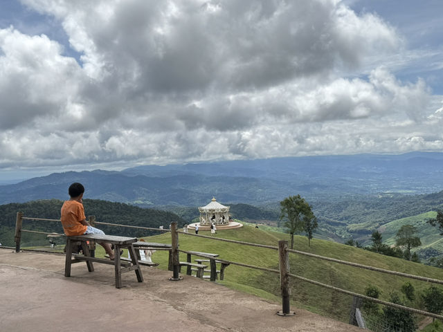 Akha FarmVille 🐑🎠⛰️