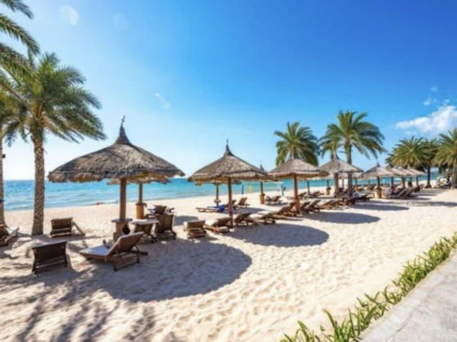 Discover Vietnam’s Most Breathtaking Beaches! 🌊