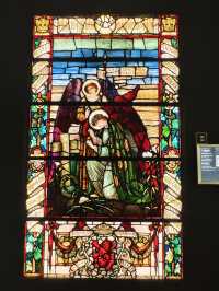 日光映照絢麗宗教藝術