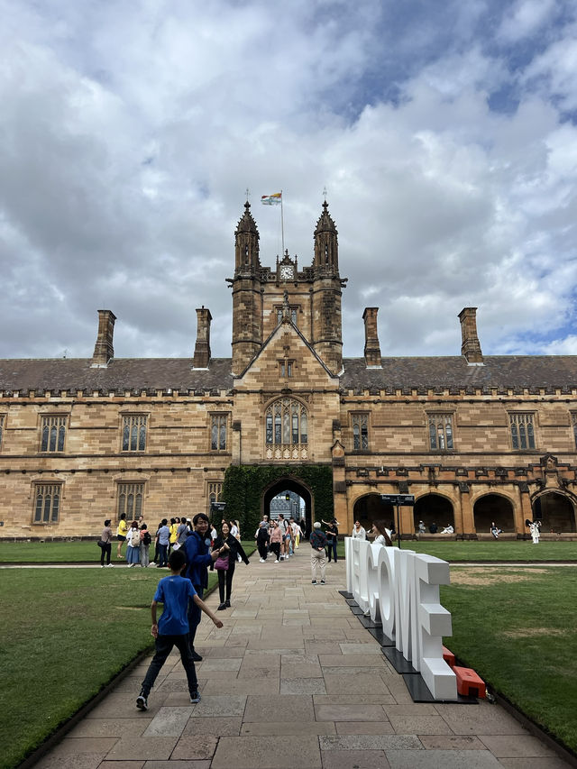 澳大利亞景點—🎓 雪梨大學四合院(The Quadrangle) 澳大利亞景點—🎓 雪梨大學四合院(The Quadrangle)