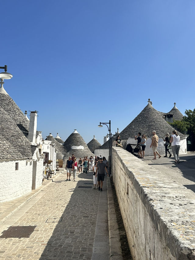 🏡 蘑菇村 Alberobello｜聯合國文化遺產 童話小鎮必打卡