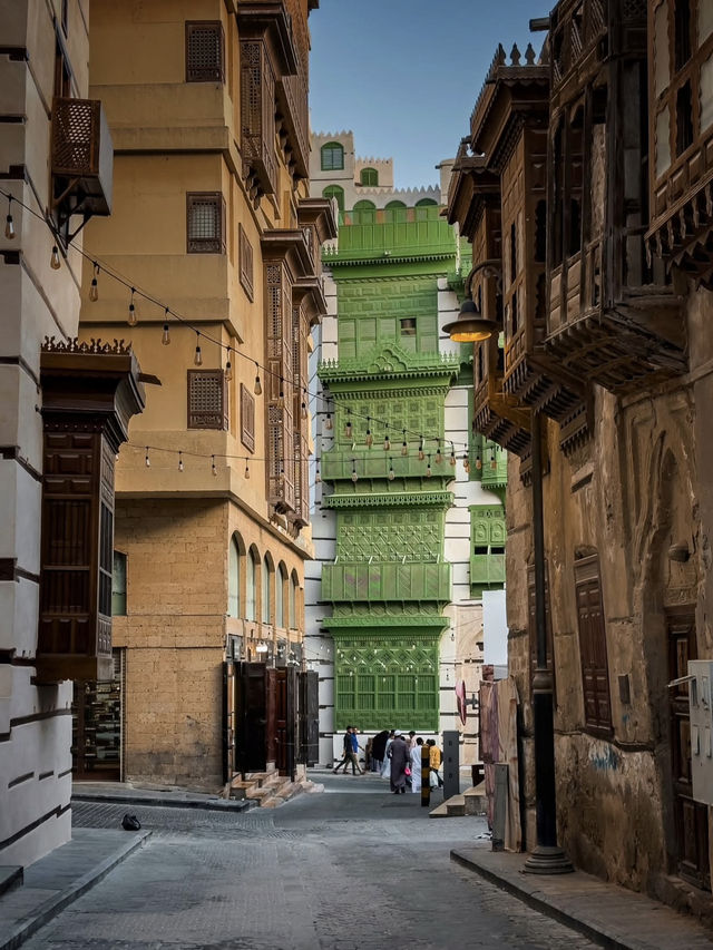 色彩繽紛嘅「拉瓦辛」Rawasheen陽台,簡直就係中東味道濃到爆! 色彩繽紛嘅「拉瓦辛」Rawasheen陽台,簡直就係中東味道濃到爆!