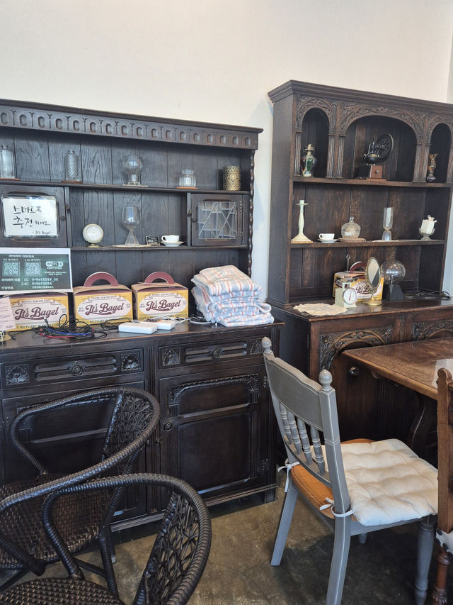 ๐ฟ ์์ ์ ๋์นดํ๊ฑฐ๋ฆฌ์์ ์ฐพ์ ๋ ๊ฐ์ง ์ทจํฅ์ ์นดํ โ ๐ฟ ์์ ์ ๋์นดํ๊ฑฐ๋ฆฌ์์ ์ฐพ์ ๋ ๊ฐ์ง ์ทจํฅ์ ์นดํ โ