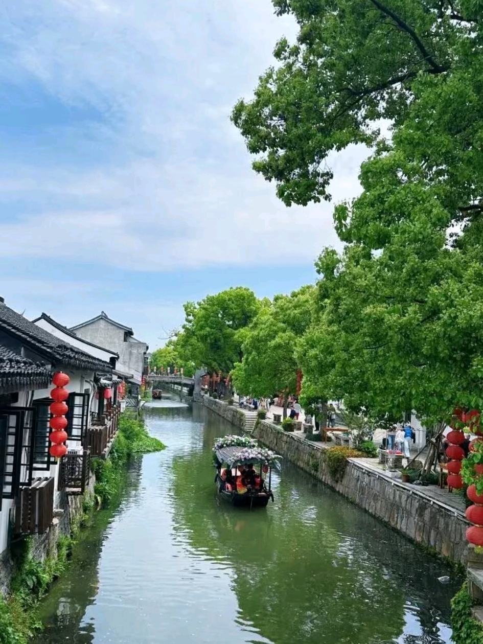 Wuzhen: A Place I Want to Slow Down In