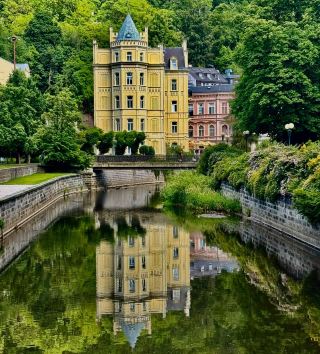 ♨️ Karlovy Vary — A Beautiful Detour 🇨🇿