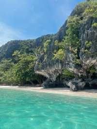 🌴 Paradise Found in El Nido, Philippines 🇵🇭