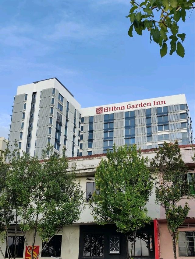 “Little India Comfort: Friendly Service & Rooftop Retreat”