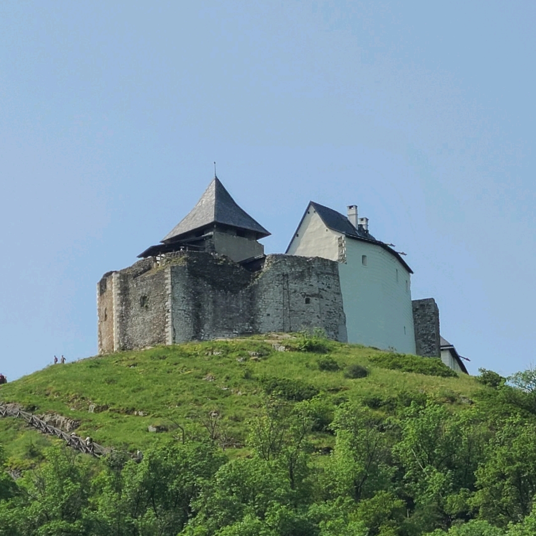 Fortress hunting