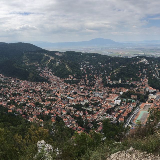 Enigmatic Vibes of Brasov, Romania 🌲🇷🇴