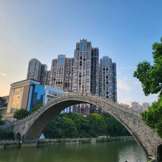 Discover Chenzhou, China – The Hidden Gem of Hunan! 🌿🏯