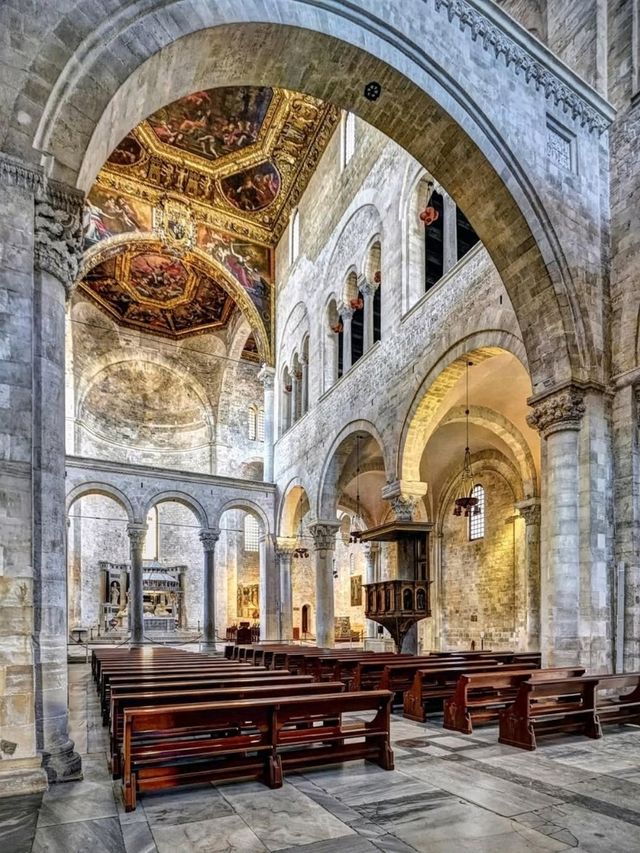 ⛪️ Basilica di San Nicola: A Sacred Bridge Between East and West ✨🇮🇹