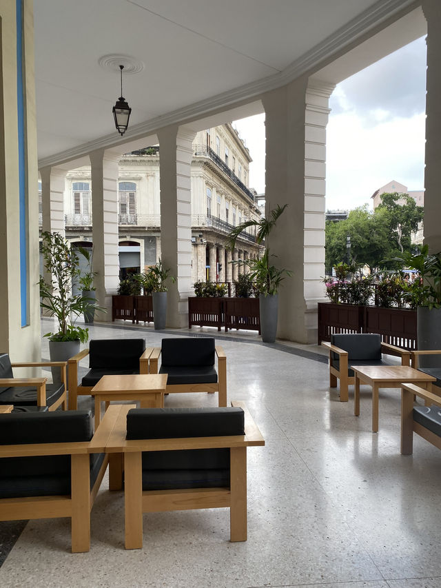 Ready to get a real taste of Havana? This guide hits the vibrant heart of Cuba’s capital