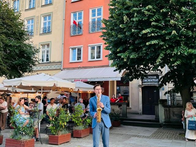 Riverside Paths🌅 Riverside Paths🌅