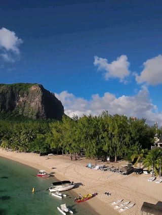 Paradise Found: Tropical Vibes in Beautiful Mauritius 🇲🇺🏝️