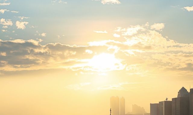 A gust of fresh breeze, a ray of sunshine, an ordinary morning.