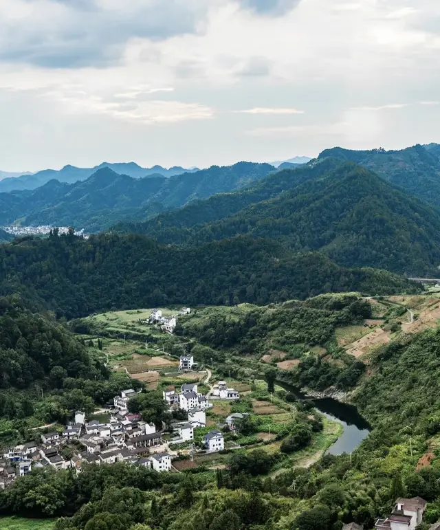 見逃せない美しい古い村、石潭村