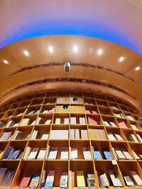 最美書店——光的空間