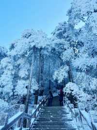 九華山下雪了