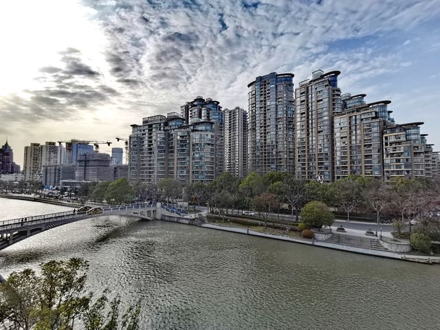 創享塔 - 蘇州河旁一道不容忽視的風景線
