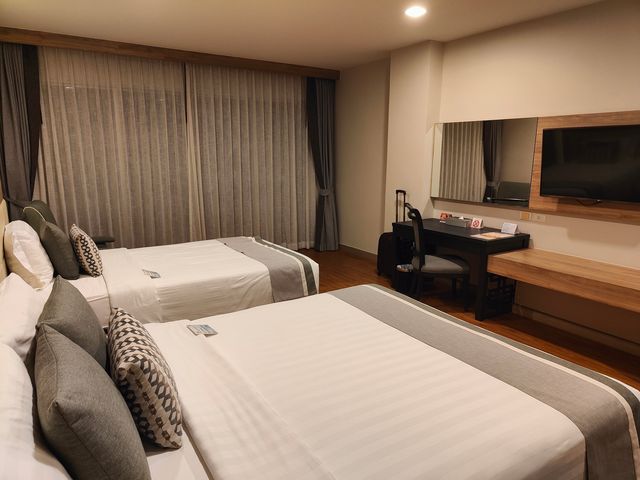 普吉島芭東海灘推薦graceland酒店
