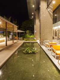 🌟 Vientiane's Crowne Plaza: Luxury & Cuisine Combined 🌟