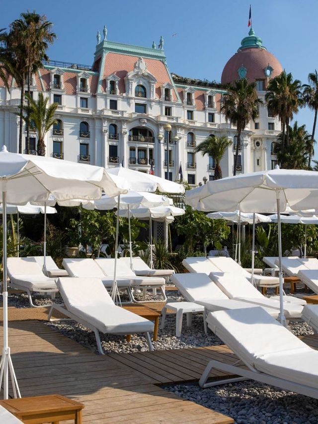 🌟 Discover Nice's Iconic Jewel: Hotel Le Negresco 🌊