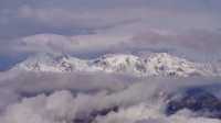躺在床上看梅里雪山！