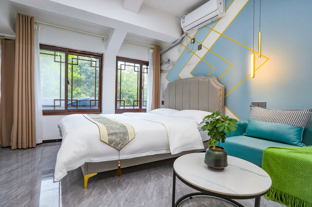 南京夫子廟!人均只需數十元!捨不得退房。 南京夫子廟!人均只需數十元!捨不得退房。