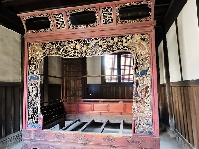活的木雕博物館——東陽盧宅。