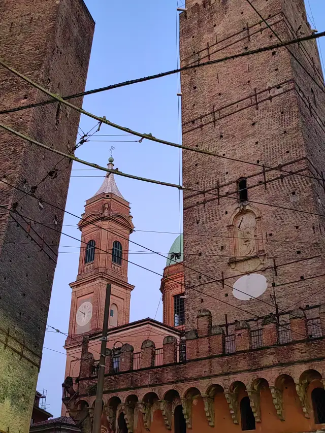 Italy Travel: A Short Trip to Bologna