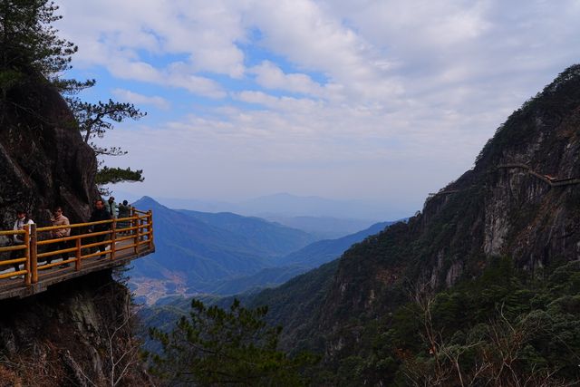 明月山