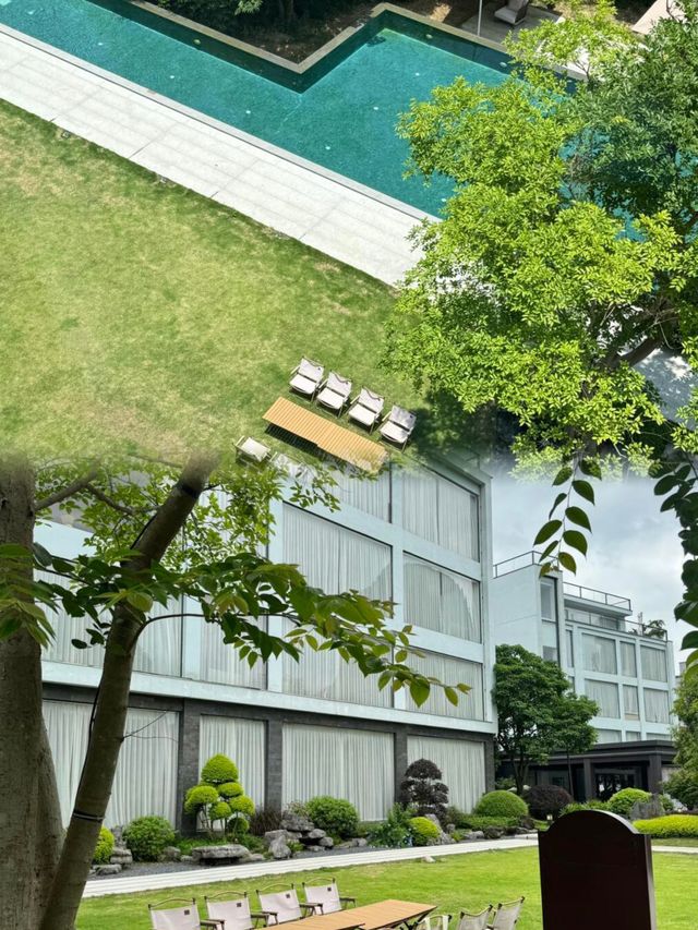 陽朔之窗：夏日山水畫中的夢幻之旅