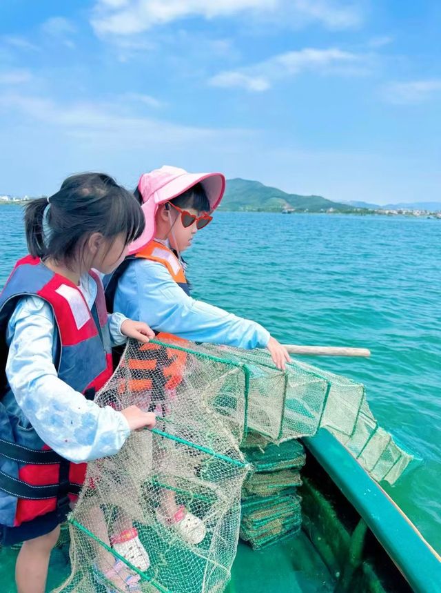 海南旅遊趕海划槳板海鮮大餐全安排